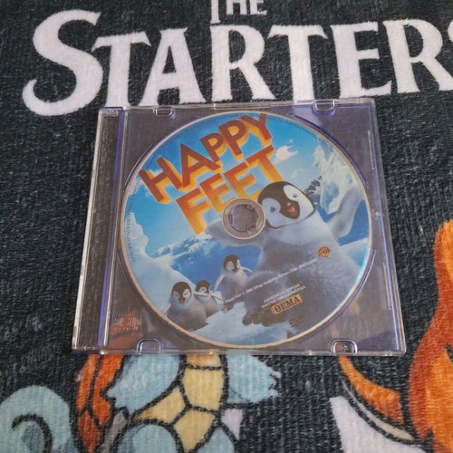 Happy Feet DVD like new, dubbed