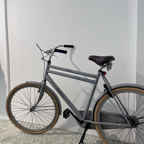 Popal bicycle like new with leather saddle and lock