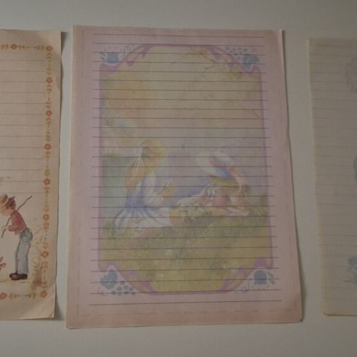 Large 1980 letter writing stationery collection, 24 sheets and 2 sets