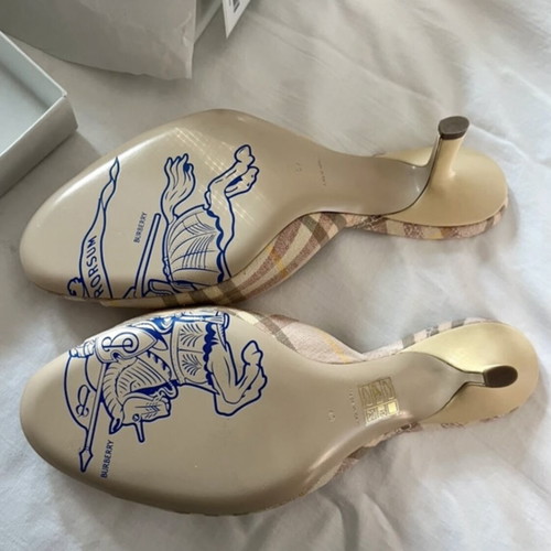 Burberry leather heels, size 40, beige and pink