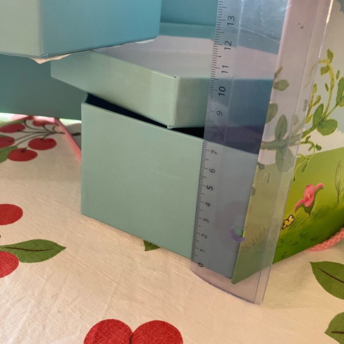 Empty polygon-shaped box new with fairy print
