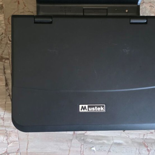 Mustek portable DVD player used for spare parts with remote and charger