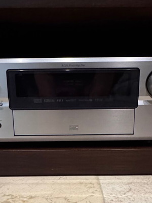 Denon AVR 3805 Audio - Video Amplifier 7.1 channels used in excellent condition