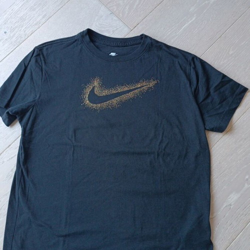 Nike women's t-shirt XL like new, black with gold logo