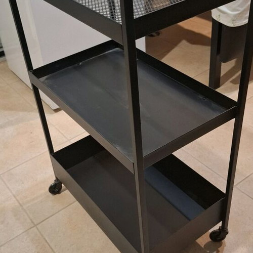 Rolling table like new, ideal for professional use