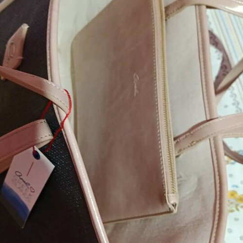 Axel shoulder bag new with wallet, black and beige