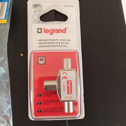 Power accessories new, set of 8 pieces with Legrand plugs and switch