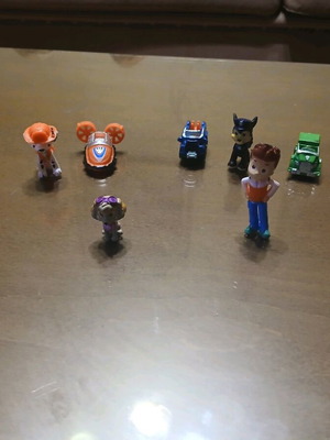 7 Mini Paw Patrol Figures Like New with Vehicles