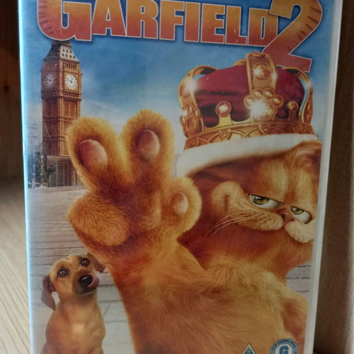 Garfield 2 DVD with English subtitles and stickers
