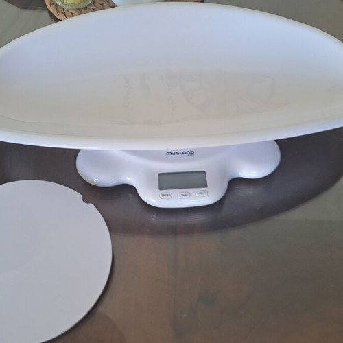 Miniland Baby Scale like new with digital features