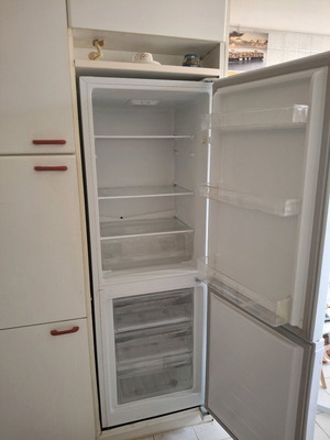 Hisense refrigerator like new