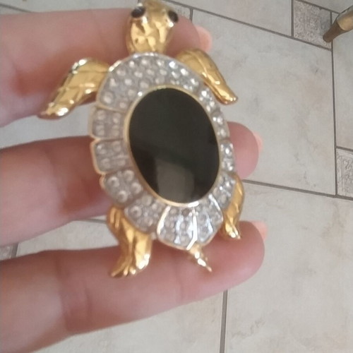 Turtle vintage brooch with large green emerald-like stone, like new