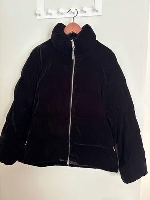 Massimo Dutti jacket black velour like new, size M