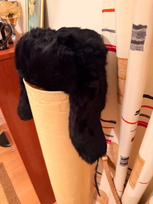 Cossack hat like new, very warm, black