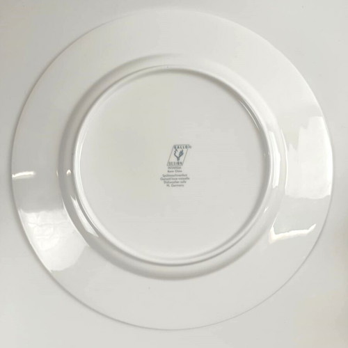 Gallo Design Intarsia Bone China porcelain plate like new, large