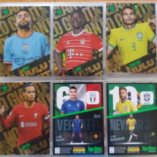 Top Class 2023 Holo Giants pack with 22 cards like new