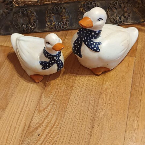 Ceramic duck set vintage, decorative table pieces, like new