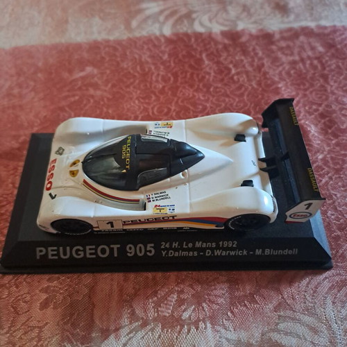 Μεταλλικό μοντέλο αυτοκινήτου Peugeot 905 σαν καινούργιο, κλίμακα 1:43