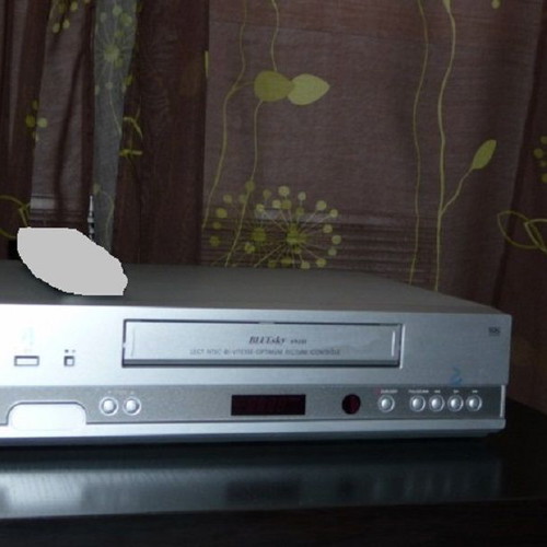 Bluesky XR230 VHS video player