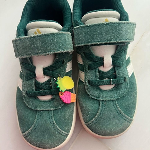 Adidas kids sneakers size 29 like new, leather, green with gold