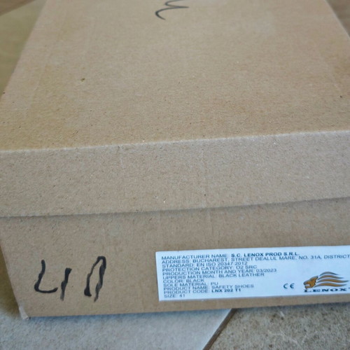 Lenox summer work shoes size 41-42 new, water resistant