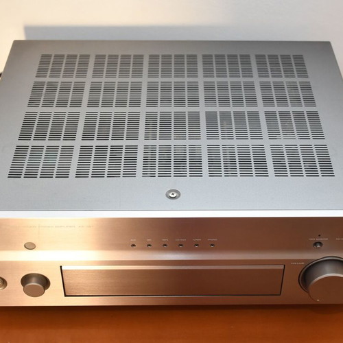 Yamaha AX-397 integrated amplifier like new with phono input
