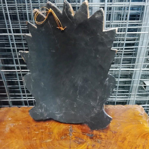 Wooden decorative totem used 28cm x 22cm