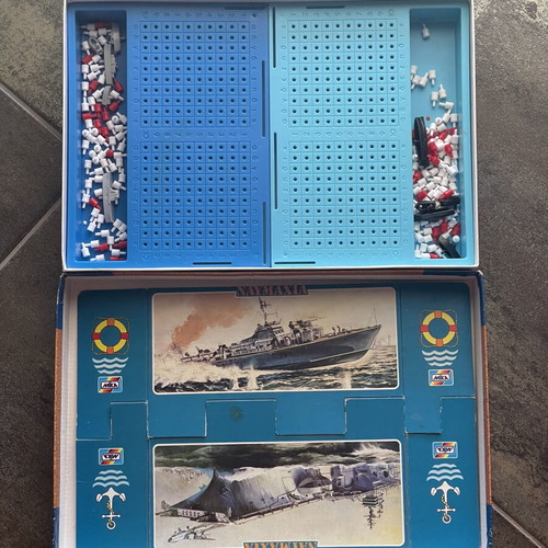 Naymachia board game used