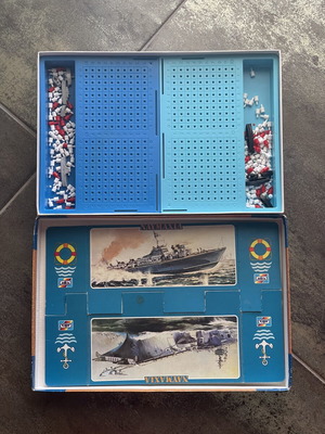 Naymachia board game used