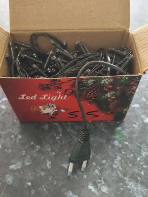 LED светлини 200 бр. 16м многоцветен низ нови