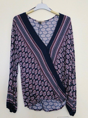 Attrattivo blouse used, colorful, size S, wrap design