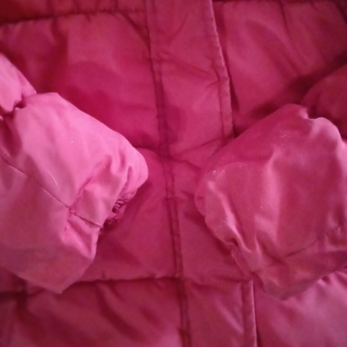 Jacket with hood for 5 years like new, red with fur trim