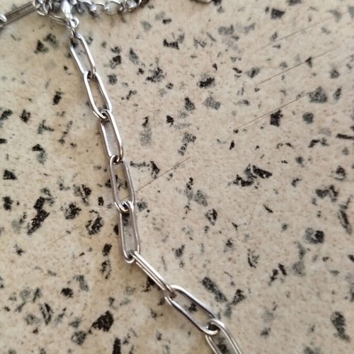 Stainless Steel Women's Necklace like new with rectangular links and pearl pendant