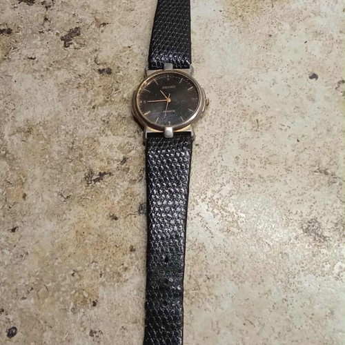 Seiko watch used with black leather strap men's