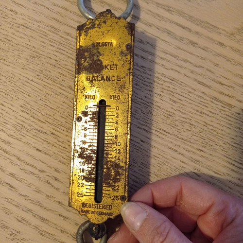 Vintage pocket balance hand scale used, hanging, 1960 EKG