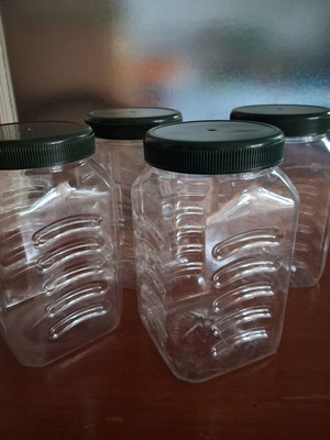 Plastic kitchen jars 1 liter, like new