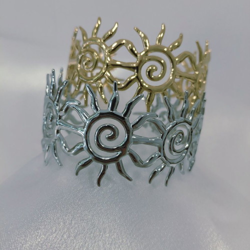 Stainless Steel Hypoallergenic Bracelets in Gold and Silver Colors