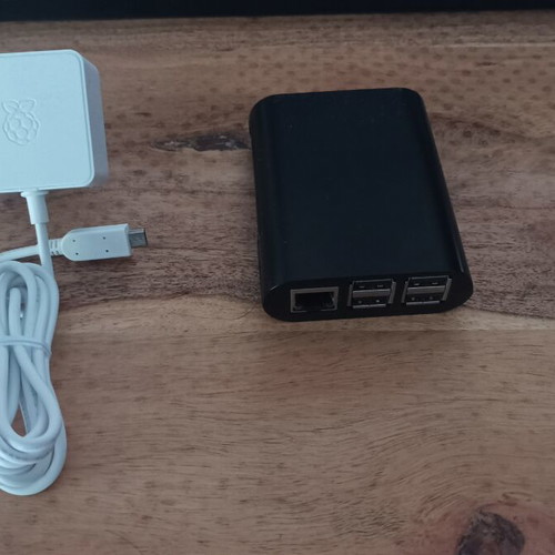Raspberry Pi 3B kit with official charger, micro SD card, case