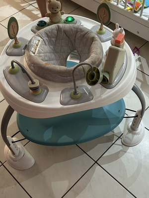 Jumperoo baby trampoline with toys like new