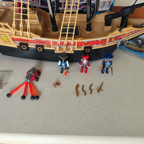Playmobil 6678 Pirate Ship used with box and instructions