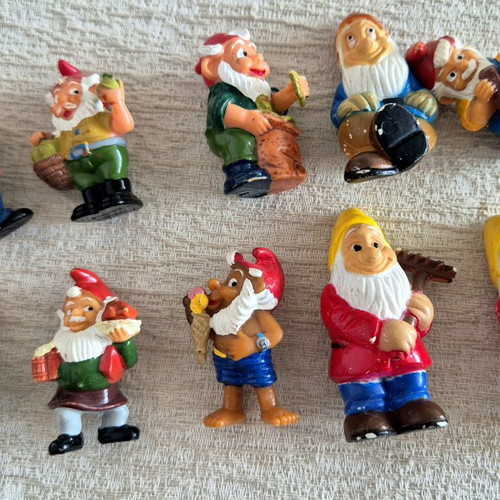 Kinder gnome figures used, 90s decade, ceramic set