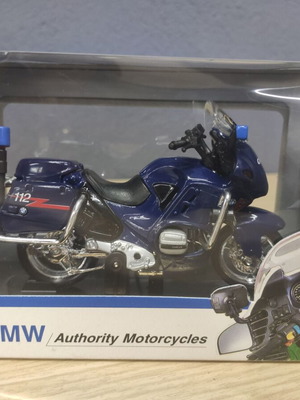 Maisto BMW R1100 RT-P Carabinieri scale model 1:18