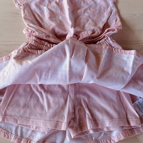 Calvin Klein skirt and blouse set for 4 years like new, white and pink