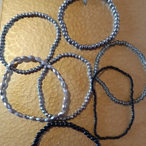 Set of 7 new multicolored bracelets