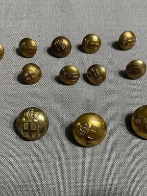 Button set used for PZ regulation 1953 tunic