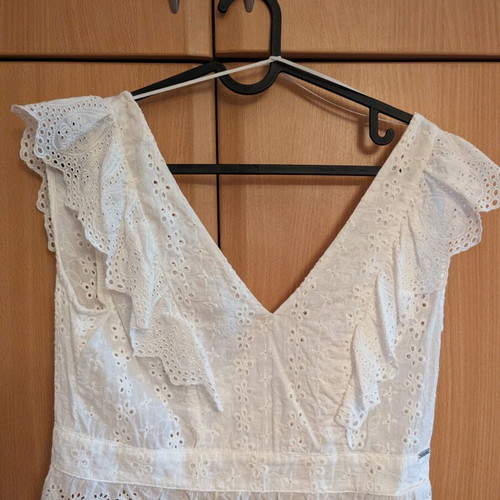 Toi&Moi broderie set white maxi skirt and top like new