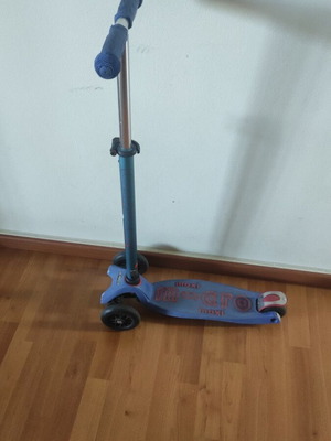 Micro scooter with adjustable height, blue