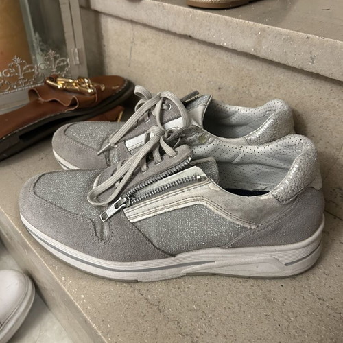 Anatomical sneakers size 41, grey, very comfortable