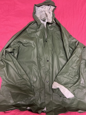 Army Green Jacket water resistant, new, XXL
