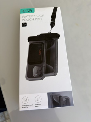 ESR Waterproof Pouch Pro for iPhone 14/15 Pro Max